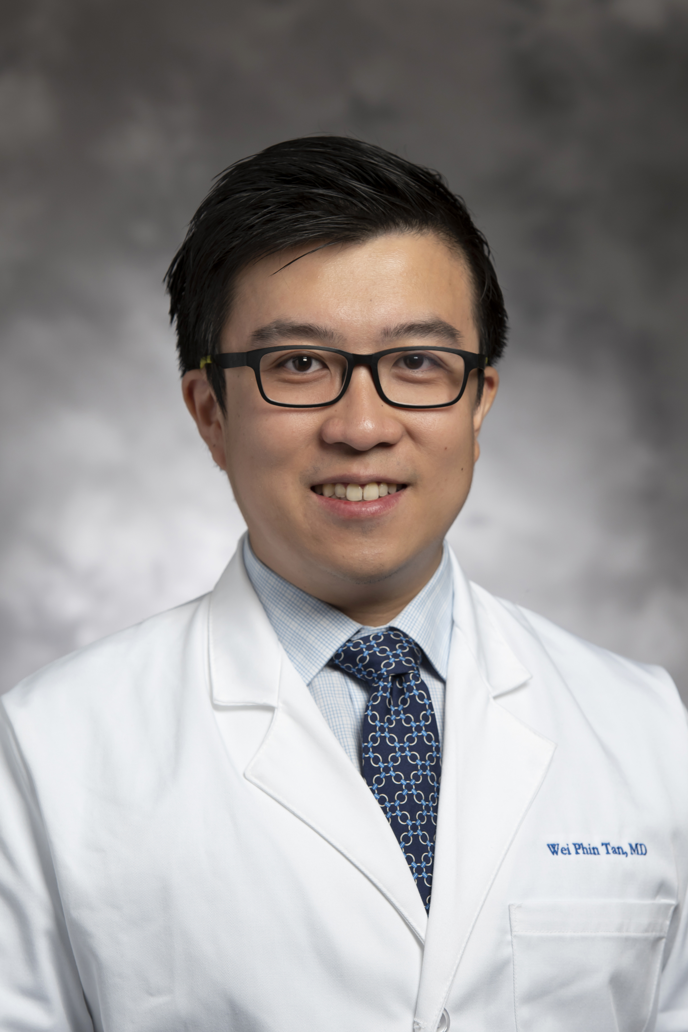 Dr. Wei Phin Tan portrait — NYU Langone urologic oncologist